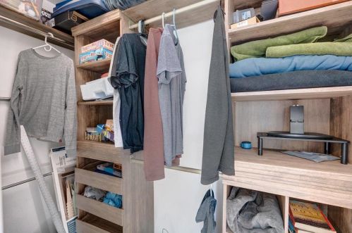 3282 Stonecreek Dr, Madison WI 53719-5250 exterior