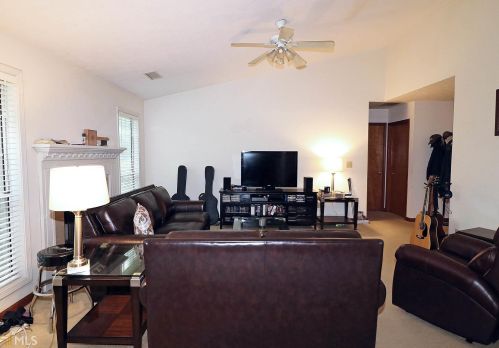 2351 Bankston Cir, Lithonia GA 30078-5724 exterior