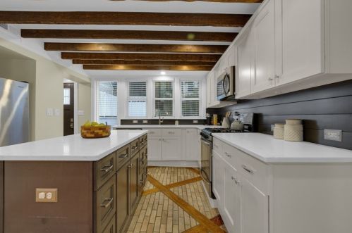 18 Linden St, Boston MA  02122 exterior