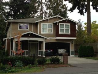 16347 Linden Ave N 304, Seattle WA  98133-6100 exterior