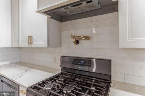 2634 17th St, Philadelphia PA  19132-3929 exterior