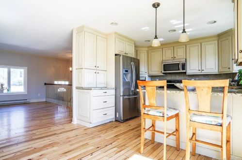 1 Colonial Pl, Norwalk CT 06851-5005 exterior