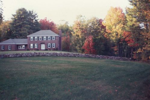 15 Buckingham Dr, Concord NH 03304-5208 exterior