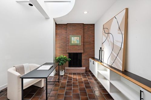 110 Congdon St, Providence RI  02906-1413 exterior