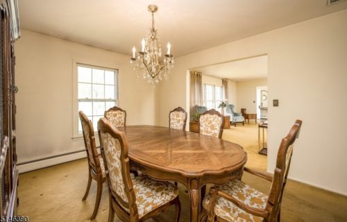 22 Heritage Dr, Warren NJ 07059-6827 exterior