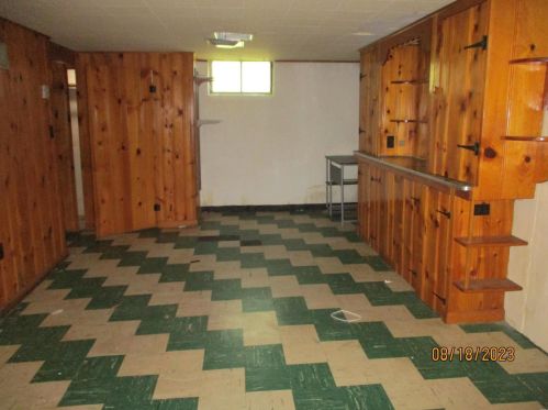 1215 Danville Dr, Saint Louis MO 63137-1440 exterior