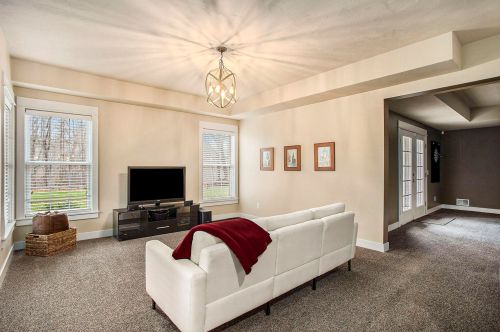 7180 Inverness Dr, Kalamazoo MI 49009-3935 exterior