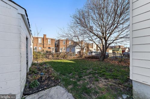 615 Magee, Philadelphia PA 19111-4715 exterior