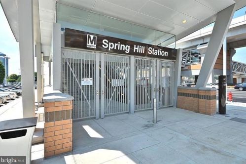 1511 Lincoln Way, Mc Lean VA  22102-5849 exterior