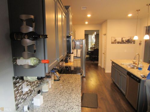 3736 Pebble St, Lithonia GA exterior