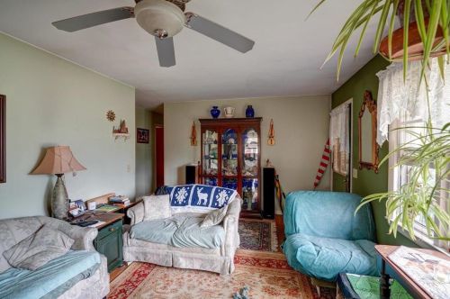 1018 Brk St, Madison WI 53715-1502 exterior