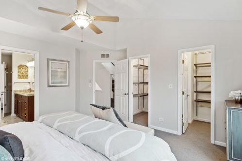 1774 Ainslie St, Chicago IL 60630-2018 exterior