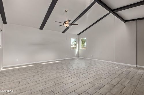 14827 2nd Pl, Phoenix AZ  85022-3611 exterior