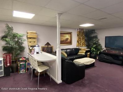 57 Dunham Ave, Edison NJ 08817-3362 exterior