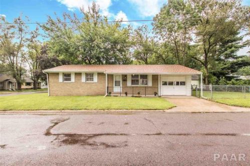 1324 9th St, Pekin, IL 61554-2149