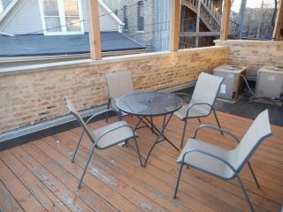 4322 Lincoln Ave, Chicago IL  60618-1712 exterior