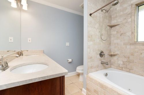 2519 Clairmont Rd, Atlanta GA 30329-2713 exterior