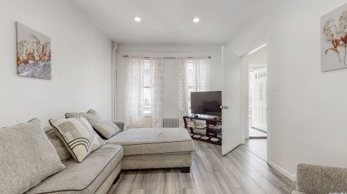 1449 Commonwealth Ave, Bronx NY 10460-3201 exterior