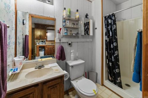 116 Derby Ave, Seymour CT 06483-3146 exterior