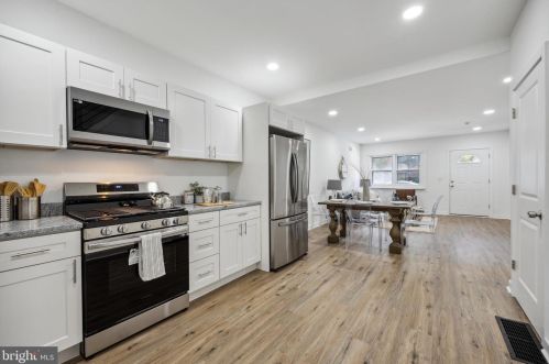 1629 2nd St, Philadelphia PA 19133-0033 exterior