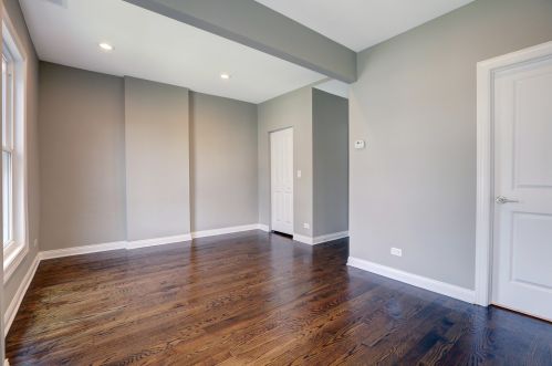 1934 Newport Ave, Chicago IL  60657-1026 exterior