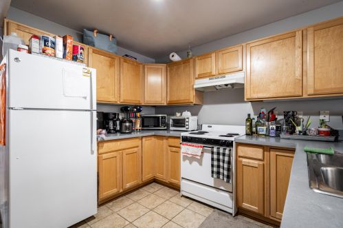 2910 Newhall St, Milwaukee WI 53211-3223 exterior