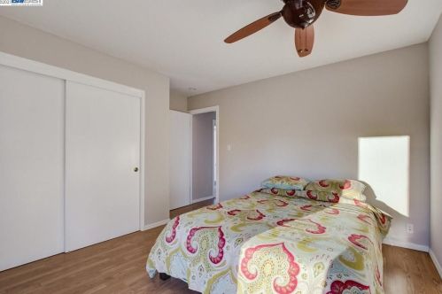 1875 Granada Dr, Concord CA 94519-1330 exterior