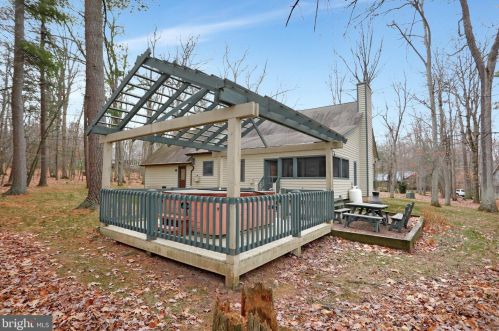 3 Wooded Ridge Rd, Swanton MD 21561-2334 exterior