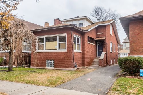 7225 Bennett Ave, Chicago IL  60649-2905 exterior