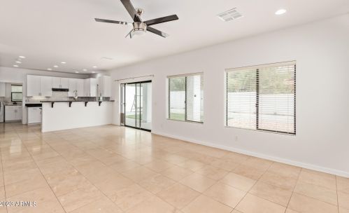 9837 Central Ave, Phoenix AZ 85020-1008 exterior