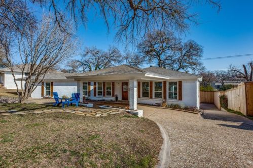 6930 Blackwood Dr, Dallas, TX 75231-5704