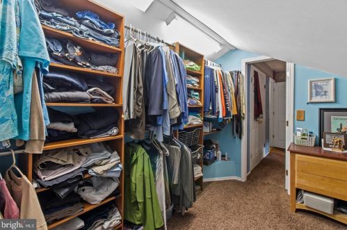 35 Alessio Ter, Trenton NJ 08620-9772 exterior