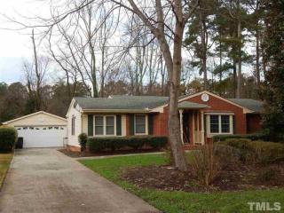 710 Warren Ave, Cary NC  27511-4019 exterior