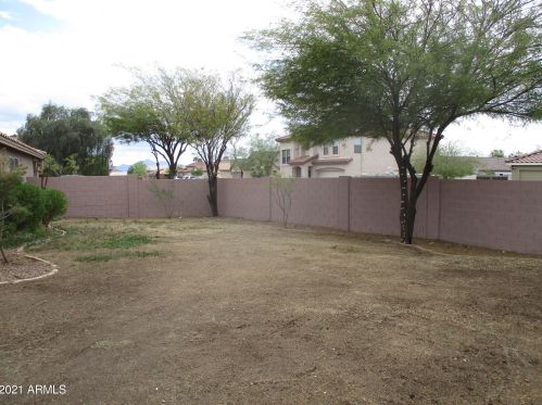 9152 Elm St, Phoenix AZ 85033-1041 exterior