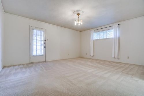 6937 Delmeta Dr, Dallas TX 75248-5529 exterior