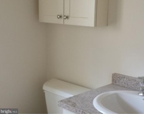 406 9th St, Philadelphia PA 19123-3802 exterior