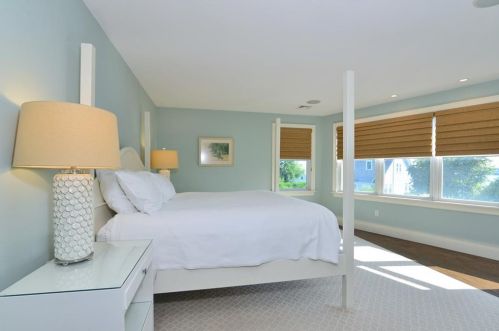 151 Allston Ave, Middletown RI 02842-5803 exterior