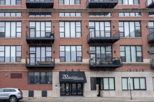 70 18th St, Chicago, IL 60616-1358