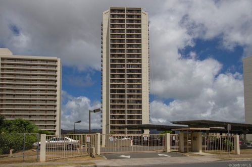 3130 Ala Ilima St, Honolulu HI 96818-3022 exterior