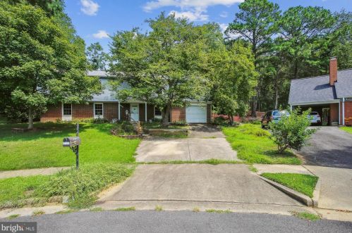 4400 Kerrybrooke Dr, Alexandria VA  22310-1421 exterior