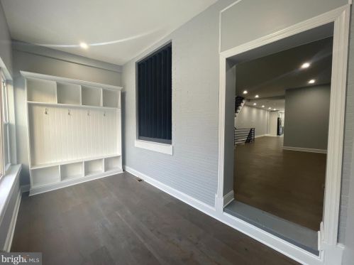 1617 Allengrove St, Philadelphia PA  19124-2729 exterior