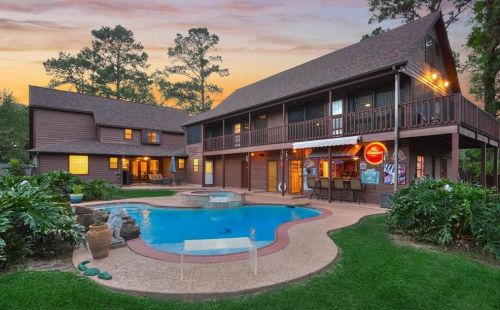 12114 Hawthorne Dr, Montgomery TX  77356-5447 exterior