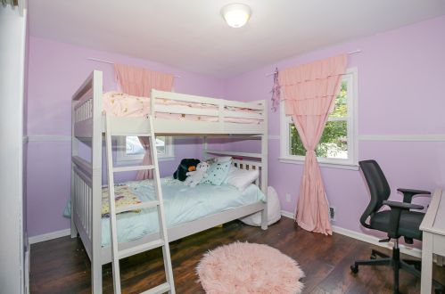 1521 Maplelawn St, Wyoming MI 49509-4352 exterior