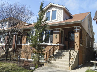 5216 Lieb Ave, Chicago, IL 60630-1434