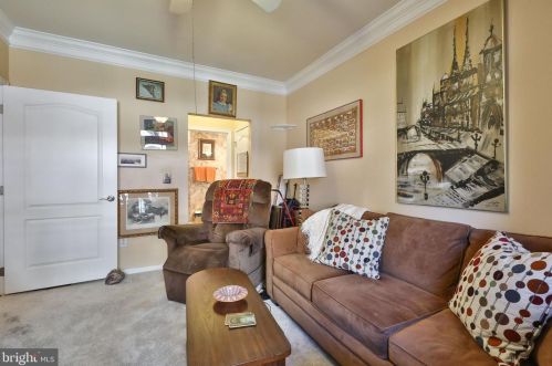 300 Carson Ter, Huntingdon Valley PA 19006-4719 exterior