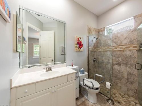 570 Eagle Crk Dr, Naples FL 34113-8016 exterior