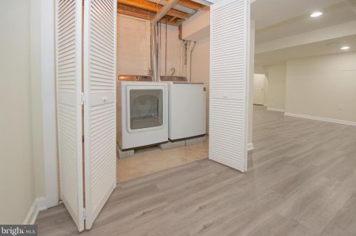 362 Bowler Ct, Piscataway NJ 08854-6649 exterior