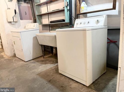 1432 Cheltenham Ave, Philadelphia PA  19124-1102 exterior