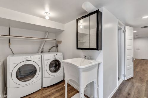 6749 Damen Ave, Chicago IL  60636-3204 exterior