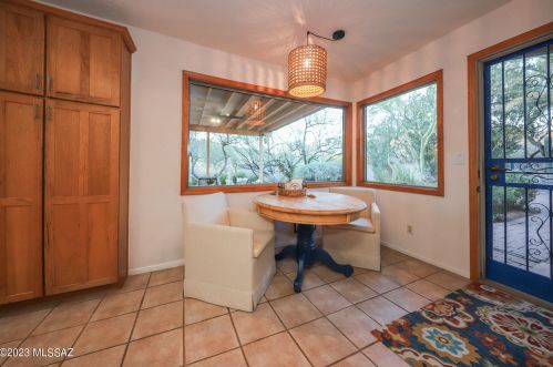 3865 Tanuri Dr, Tucson AZ 85750-1939 exterior